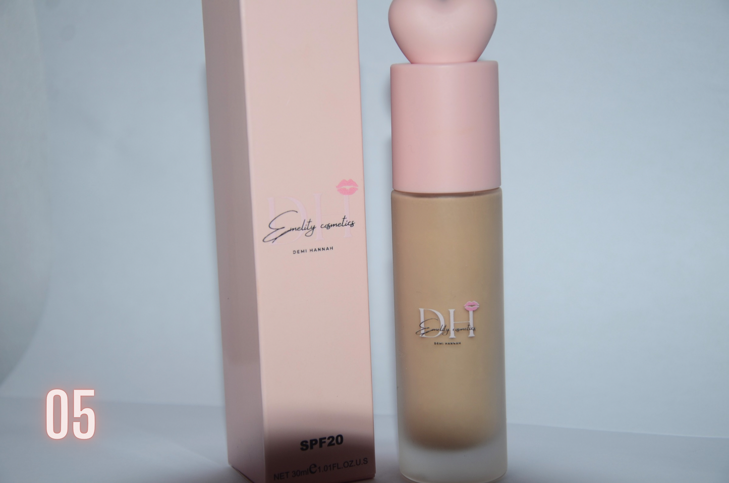 Emelity Cosmetics Heart Foundation with sp20