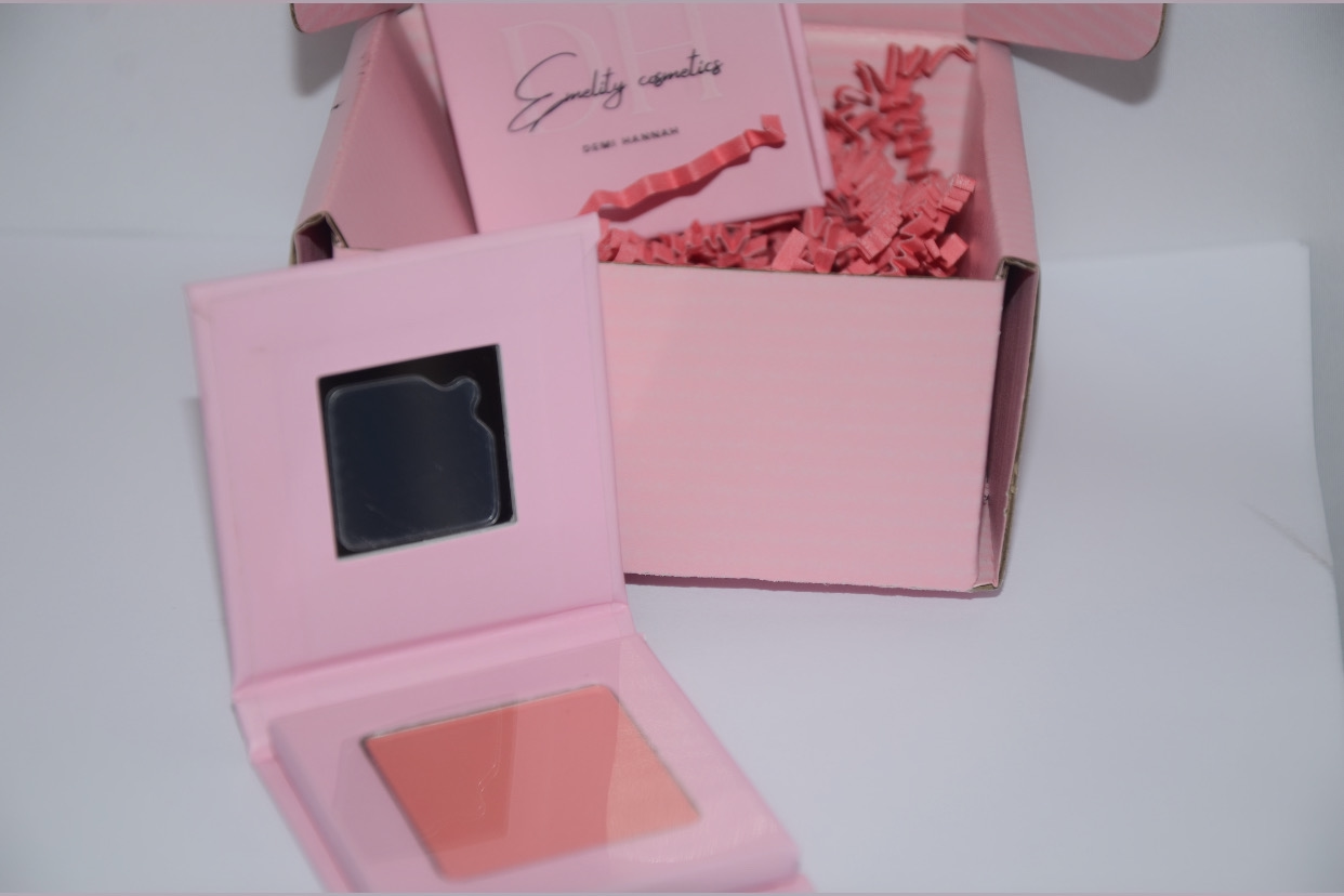 Emelity Cosmetics pigment blush powder